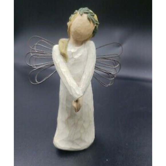 WILLOW TREE Angel Celebrate Hope Figurine - Picture 1 of 10